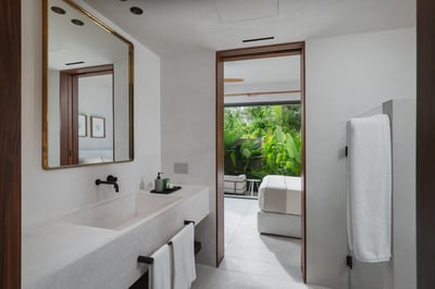Luxury Villa Photo #38