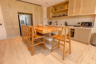 Luxury Villa Photo #16