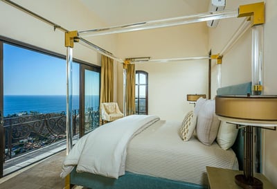 Luxury Villa Photo #38