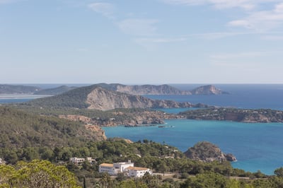 Luxury Villa Photo #10