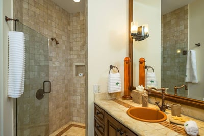 Luxury Villa Photo #23