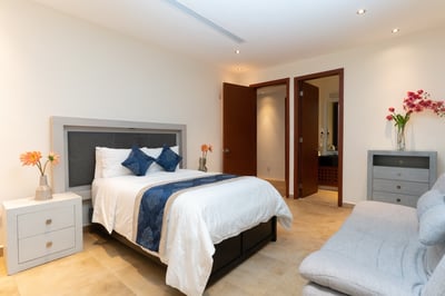 Luxury Villa Photo #45