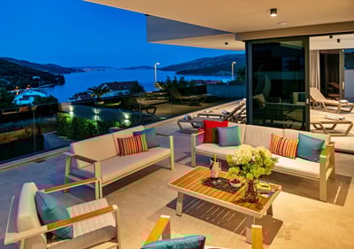 Luxury Villa Photo #14