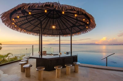 Luxury Villa Photo #10