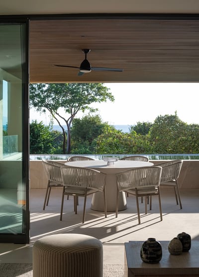 Luxury Villa Photo #3