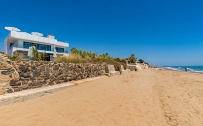 Luxury Villa Photo #4