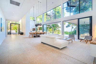Luxury Villa Photo #14