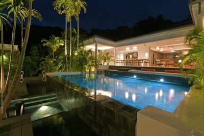 Luxury Villa Photo #6