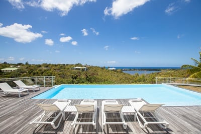 Luxury Villa Photo #3