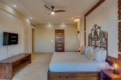 Luxury Villa Photo #52
