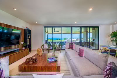 Luxury Villa Photo #10