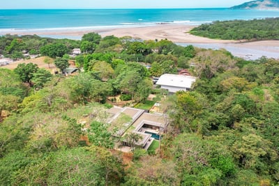 Luxury Villa Photo #2