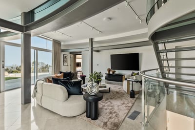 Luxury Villa Photo #17