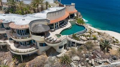 Luxury Villa Photo #75