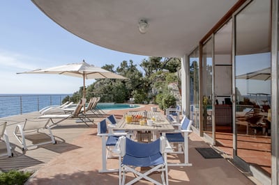 Luxury Villa Photo #3