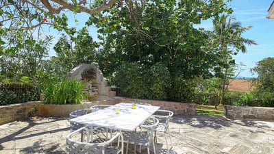 Luxury Villa Photo #4