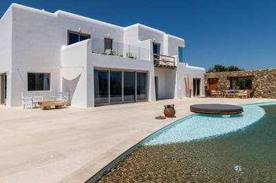Luxury Villa Photo #6
