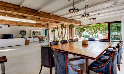 Luxury Villa Photo #12