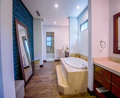 Luxury Villa Photo #29