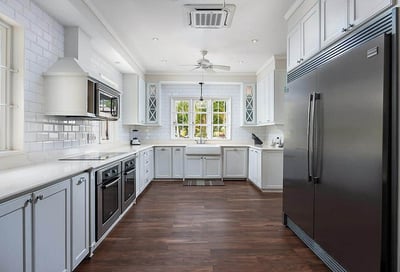 Luxury Villa Photo #17