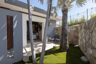 Luxury Villa Photo #27