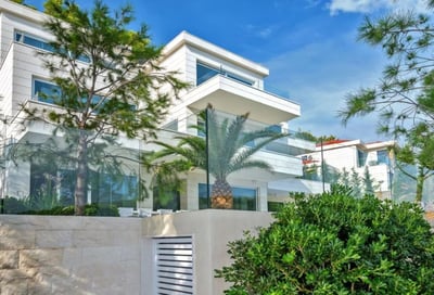 Luxury Villa Photo #11