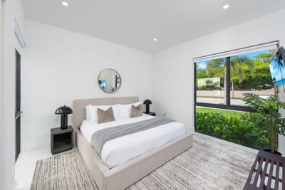 Luxury Villa Photo #34