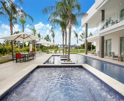 Luxury Villa Photo #2