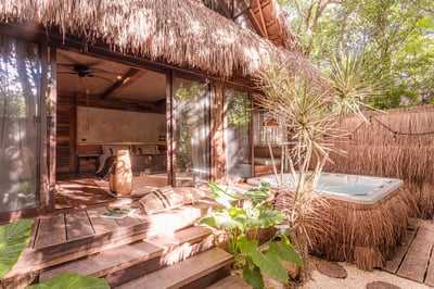 Luxury Villa Photo #32