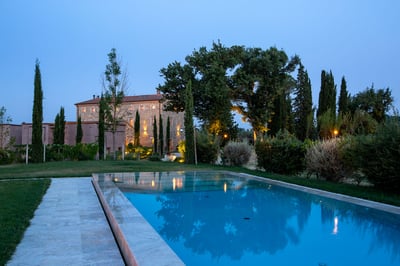 Luxury Villa Photo #3