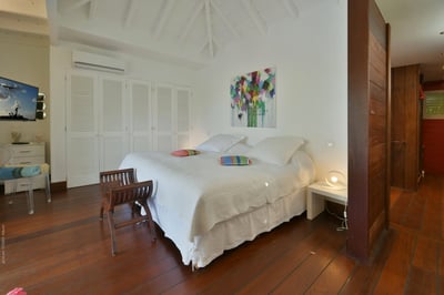 Luxury Villa Photo #33