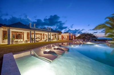 Luxury Villa Photo #6