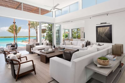 Luxury Villa Photo #13