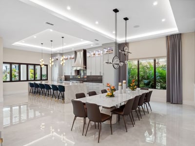 Luxury Villa Photo #22