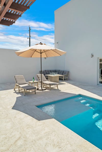 Luxury Villa Photo #8