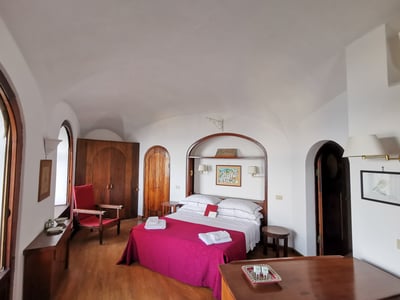 Luxury Villa Photo #29