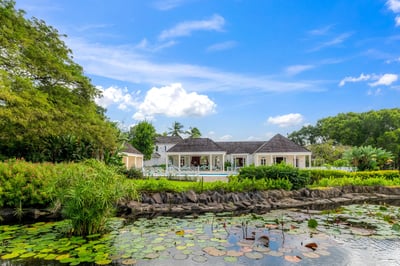 Luxury Villa Photo #8