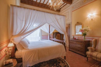 Luxury Villa Photo #39