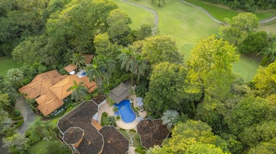 Luxury Villa Photo #35