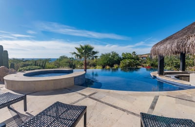 Luxury Villa Photo #2