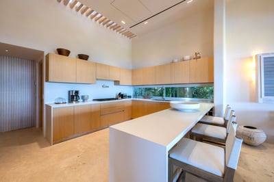 Luxury Villa Photo #16