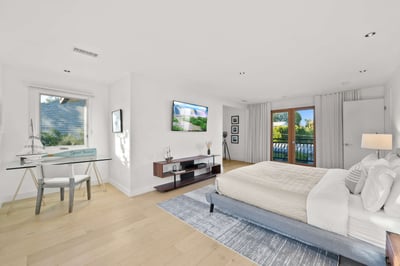 Luxury Villa Photo #25