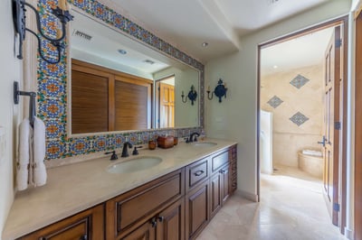 Luxury Villa Photo #58