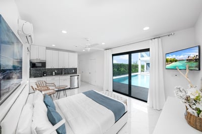 Luxury Villa Photo #24