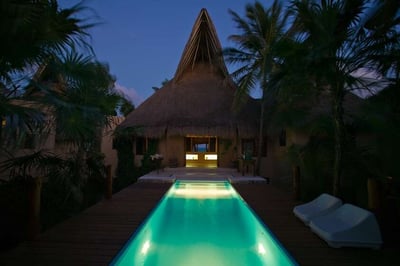 Luxury Villa Photo #3