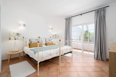 Luxury Villa Photo #20