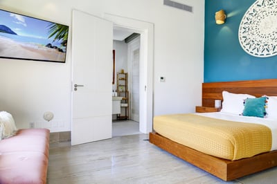Hacienda A39 - Lakefront Villa with Golf View