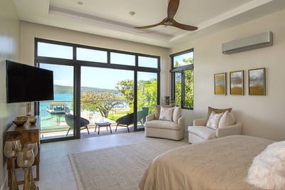 Luxury Villa Photo #46