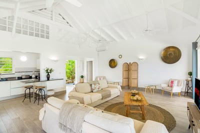 Luxury Villa Photo #15