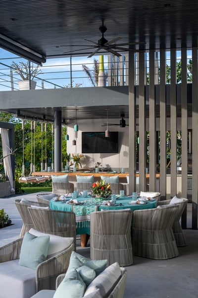 Luxury Villa Photo #16